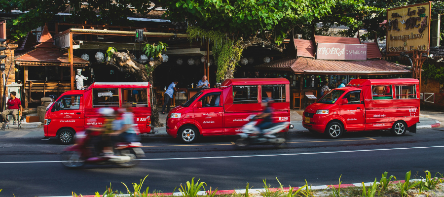 Transport en songthaew en Thaïlande