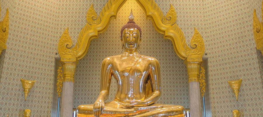 Le Bouddha d'or au Wat Traimit, à Bangkok